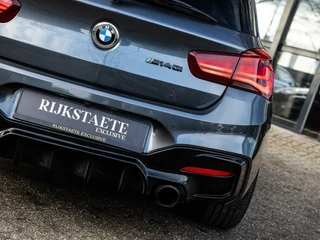 BMW 1 Serie BMW 1-serie M140i xDrive High Executive|H&K|REMUS|19'' - afbeelding nr 37