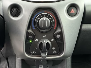 Toyota Aygo Toyota Aygo 1.0 VVT-i x-joy|Camera|Led|Airco|Carplay|Elek.spiegels|Bluetooth| - afbeelding nr 18