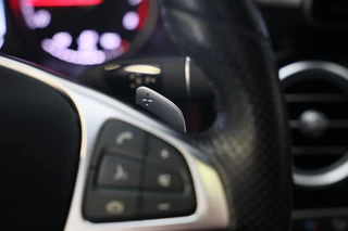 Mercedes-Benz GLC Mercedes-Benz GLC-klasse Coupé 250 4MATIC AMG 63 Look / AUT / Open Dak / Dode Hoek / Cruise Control / Camera / Pdc / Xenon / 19 In - afbeelding nr 17
