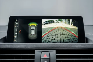 BMW 1 Serie BMW 1 Serie M140i Shadow Schuifdak H/K Stuurverw Camera CarPlay Leer - afbeelding nr 25
