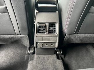 Renault Arkana Renault Arkana Mild Hybrid140 EDC Techno 360 Camera Zwart dak - afbeelding nr 32