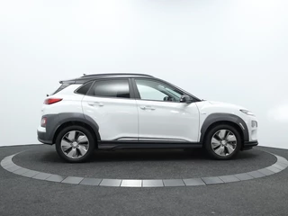 Hyundai Kona Hyundai Kona EV Premium 64 kWh | Navigatie | Camera | Stoelventilatie - afbeelding nr 13