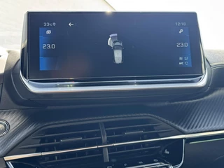 Peugeot 208 Peugeot 208 1.2 PureTech GT Pack 130PK Automaat Adaptive cruise control Climate control Leder/ Alcantara Stoelverwarming Full LED - afbeelding nr 29