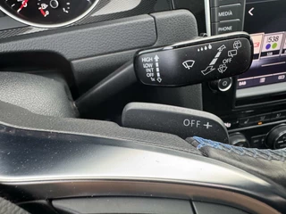Volkswagen Golf Volkswagen Golf 1.4 TSI GTE panorama kanteldak sportleer verwarmd - afbeelding nr 37