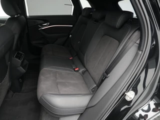 Audi e-tron Audi e-tron e-tron 55 quattro 361pk advanced S-Line 95 kWh Navigatie Camera Stoelverwarming Side assist B&O 6 - afbeelding nr 16