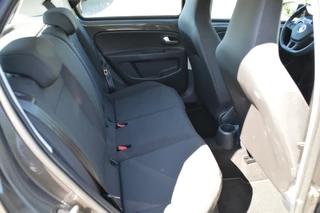 Volkswagen up! Volkswagen Up! 1.0 65 pk Executive pdc/cruise control/camera 5836 km! - afbeelding nr 61