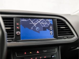 SEAT Leon (APPLE CARPLAY, NAVIGATIE, CLIMATE, KEYLESS START, GETINT GLAS, SPORTSTOELEN, ARMSTEUN, PARKEERSENSOREN, CRUISE, LM VELGEN, NIEUWE APK, NIEUWSTAAT) - afbeelding nr 23