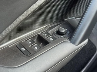 Volkswagen Tiguan Volkswagen TIGUAN 1.5 eHybrid Led Camera ACC Carplay Sfeerverlichting Navigatie Wegklapbare trekhaak - afbeelding nr 56