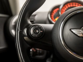 MINI Clubman Automaat (NAVIGATIE, CLIMATE, STOELVERWARMING, GETINT GLAS, SPORTSTOELEN, CRUISE, PARKEERSENSOREN, NIEUWSTAAT) - afbeelding nr 18