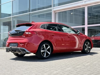 Volvo V40 Volvo V40 T3 153PK AUT6 Polar+ Sport| Panodak| Camera| H&K sound| Trekhaak - afbeelding nr 4