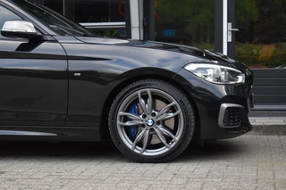 BMW 1 Serie BMW 1-serie M140i xDrive High Executive Pano Camera H/K Leder Elekstoel - afbeelding nr 37