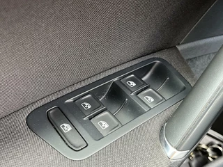 Volkswagen Golf Volkswagen Golf 1.2 TSI 110pk Allstar | keyless | camera | clima - afbeelding nr 12