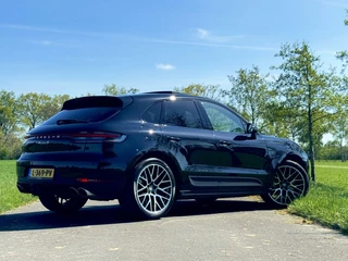 Porsche Macan Porsche Macan 3.0 S|Luchtvering|Adaptieve sportstoelen|Panoramadak|Trekhaak|21