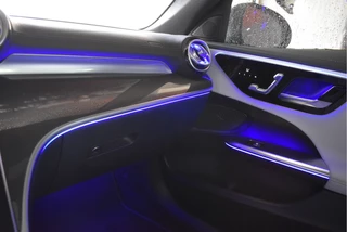 Mercedes-Benz C-Klasse Mercedes-Benz C-Klasse 200 AMG Line | NL-Auto | Open dak | HUD | 360 gr.camera | Trekhaak | Keyless | Mem.stoelen | Full LED | Vol - afbeelding nr 73