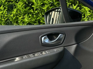 Renault Clio Renault Clio 1.2 TCe INTENS, FACELIFT, NAVI, CRUISE, LEDER, ECC-AIRCO, KEYLESS, LED, PARKEERSENSOREN, LICHTMETAAL 17
