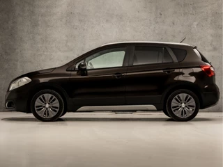 Suzuki S-Cross Suzuki S-Cross SX4 1.6 Exclusive Automaat (PANORAMADAK, CLIMATE, CRUISE, GETINT GLAS, SPORTSTOELEN, LM VELGEN, BLUETOOTH, NIEUWE APK, NIEUWSTAAT) - afbeelding nr 2