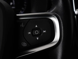 Volvo XC40 Volvo XC40 1.5 T4 Rech R Design Expression | Panoramadak |  Stoel & stuurverwarming | Adaptive cruise | Trekhaak | Camera | Carplay | Getint glas | PHEV - afbeelding nr 20