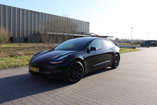 Tesla Model 3 Tesla Model 3 PERFORMANCE AWD 75 kWh dual motor 462pk leder panodak stoelverwarming v+a autopilot black on black de-chrome uitstraling! - afbeelding nr 26