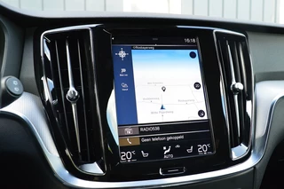 Volvo V60 Volvo V60 2.0 T5 R-Design Rijklaarprijs-Garantie Leder Led Apple carplay Rondom zicht camera - afbeelding nr 19