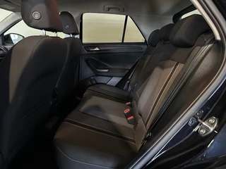 Volkswagen T-Roc Volkswagen T-Roc 1.5 TSI STYLE BNS RIJKLAAR l ACC l CLIMA l CAMERA l LMV l - afbeelding nr 36
