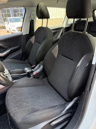 Peugeot 2008 Peugeot 2008 1.2 PureTech Active|Panoramdak|Nieuwe Distributie - afbeelding nr 34