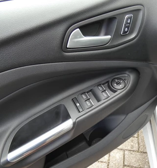 Ford Kuga Ford Kuga 1.5 TITANIUM.Led,Camera,Navi,1eEignr,Stoelverw - afbeelding nr 13