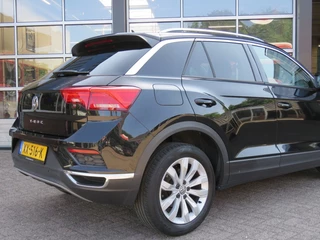 Volkswagen T-Roc Volkswagen T-Roc 1.5 TSI 150PK STYLE / Camera / Navi / Elec.achterklep / Adap.cruise / BOVAG garantie - afbeelding nr 47