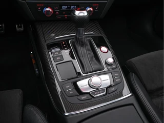 Audi RS6 Aut. *CERAMIC-BRAKES | PANO | LEATHER-ALCANTARA | FULL-LED | TOP-VIEW | BLIS | MEMORY-PACK | CARBON-INT. | BOSE-SOUND | LANE-ASSIST | KEYLESS | DAB+ | SPORT-SEATS | SHIFT-PADDLES | 21''ALU* - afbeelding nr 12