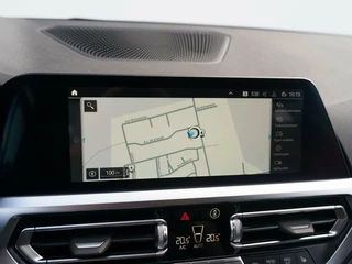 BMW 3 Serie BMW 3-serie Touring 330e 293pk Sport Line | Full LED | Sportstoelen | Adaptive cruise | Trekhaak - afbeelding nr 8