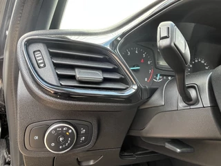 Ford Fiesta Ford Fiesta 1.1 Trend | Navigatie | Apple CarPlay | Cruise Control - afbeelding nr 30