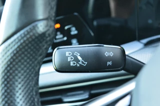 Volkswagen Golf Rijklaarprijs-Garantie Led Navigatie Led 19 Inch R-Line - afbeelding nr 27