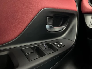 Toyota Yaris Toyota Yaris 1.5 Hybrid Bi-Tone | Keyless | Camera | Cruise| - afbeelding nr 22