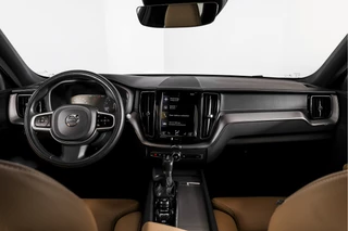 Volvo XC60 Volvo XC60 2.0 T4 Inscription 190 PK - Automaat | Dig. Cockpit | Elek. Trekhaak | Adapt. Cruise | Memory | Stoel-+Stuurverw. | PDC | Camera | NAV | ECC | Elek. Klep | LM 19