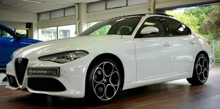 Alfa Romeo Giulia Alfa Romeo Giulia 2.0T Sprint | Veoce pack | | Panorama dak | | Schakel flippers | - afbeelding nr 3