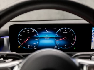 Mercedes-Benz A-Klasse Automaat (APPLE CARPLAY, GROOT NAVI, SFEERVERLICHTING, CAMERA, LEDER/ALCANTARA, SPORTSTOELEN, STOELVERWARMING, GETINT GLAS, WIDESCREEN, NIEUWE APK, NIEUWSTAAT) - afbeelding nr 20