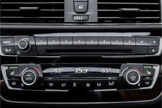 BMW 1 Serie BMW 1 Serie M140i Shadow Schuifdak H/K Stuurverw Camera CarPlay Leer - afbeelding nr 28