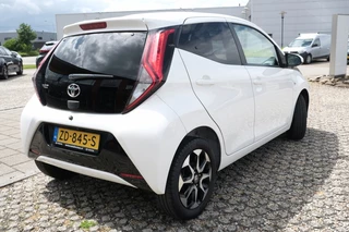 Toyota Aygo Toyota Aygo 1.0 VVT-i x-Joy Handgeschakeld | Automatische airconditioning | - afbeelding nr 37