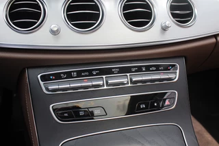 Mercedes-Benz E-Klasse Mercedes-Benz E-Klasse 300 e Business Solution / Panoramadak / 360Camera / Leder / 18'' / Virtual Cockpit / LED Koplampen / Stoelverwarming / Cruise Control - afbeelding nr 26