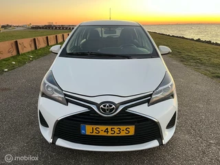 Toyota Yaris Toyota Yaris 1.0 VVT-i Aspiration - afbeelding nr 3
