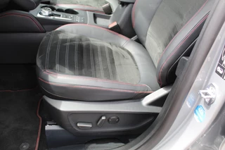 Ford Kuga Ford Kuga 2.5-225pk PHEV ST-Line X. 1500kg Trekgewicht Fabr. garantie t/m 04-03-2028 ! Slechts 13.000km ! Autm. airco dual, side- en lane assist, camera v+a, parkeersensoren, elektr. achterklep, stoel-, stuur- en voorraamverw., metallic lak, head-up displ., B&O soundsyst., adapt. cruise cntrl etc - afbeelding nr 5
