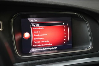 Volvo V40 Volvo V40 2.0 D3 Business Sport PANO| R DESIGN - afbeelding nr 58