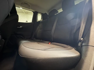 Jeep Renegade Jeep Renegade 1.3T 150pk DDCT S Automaat (Limited) exterieur volledig zwart Apple carplay, Adaptive cruise, Led koplampen - afbeelding nr 15