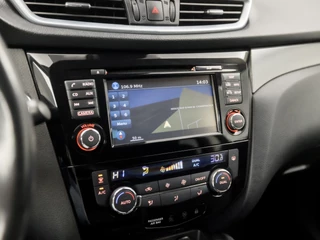 Nissan QASHQAI Automaat (PANORAMADAK, TREEPLANKEN, NAVIGATIE, NAP, CLIMATE, 360 CAMERA, GETINT GLAS, SPORTSTOELEN, KEYLESS, LED KOPLAMPEN, CRUISE, NIEUWSTAAT) - afbeelding nr 9