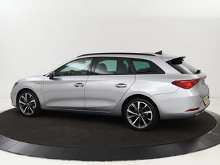 SEAT Leon SEAT Leon 1.4 TSI eHybrid PHEV FR | Carplay |  Sfeerverlichting | Navigatie | Full LED | Sportstoelen | Parkeerhulp | Climate control | Cruise control - afbeelding nr 2