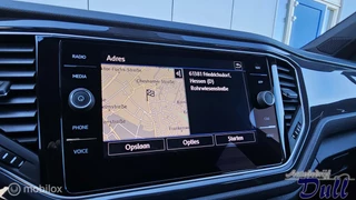 Volkswagen T-Roc Volkswagen T-Roc 1.5 TSI R-LINE 52834 KM NAVI HOOGZITTER!!! - afbeelding nr 16