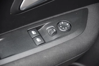 Peugeot 208 Peugeot 208 1.2 PureTech Active Carplay/Airconditioning - afbeelding nr 10
