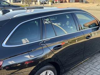 Škoda Octavia Navigatie Trekhaak Comfortstoelen + Verwarming ACC Dab Keyless Camera Led Koplampen Lmv Getint Glas NL Auto BTW - afbeelding nr 48