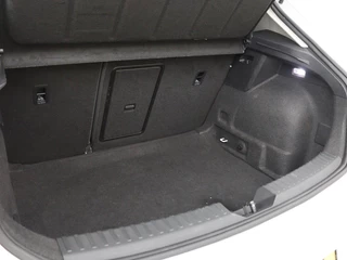 SEAT Leon SEAT Leon 1.5 eTSI FR Intens | Stoel & stuurverwarming |  Trekhaak | Adaptive cruise | Navigatie | Parkeerhulp | Full LED - afbeelding nr 23