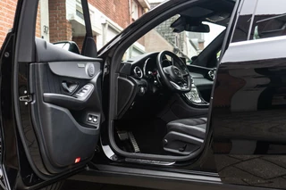 Mercedes-Benz GLC Mercedes GLC-klasse 250 4MATIC AMG Pano / Burmester / Trekhaak - afbeelding nr 10
