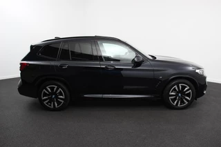 BMW iX3 BMW iX3 Executive 74 kWh M-sport  Leder Panoramisch schuif-kanteldak Navigatie Led Camera 360 Electrisch bedienbare achterklep - afbeelding nr 7
